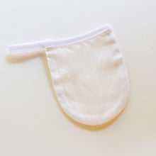 PURE SILK FACIAL MITTEN