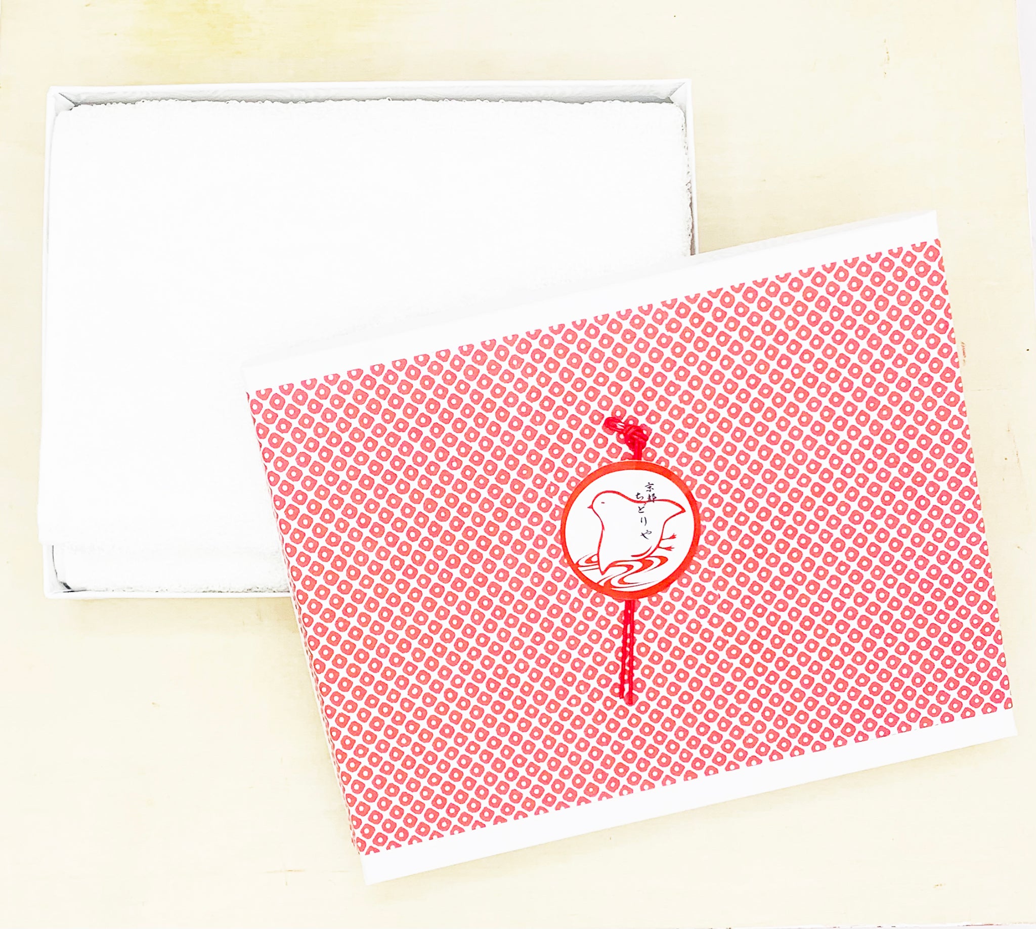 100 PURE KINU SILK FACE TOWEL CHIDORIYA CORP.